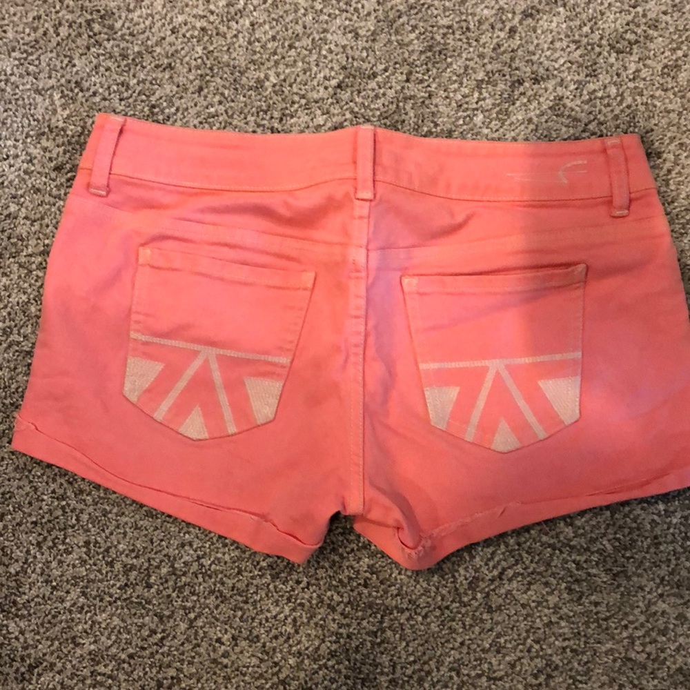 American eagle salmon/coral shorts